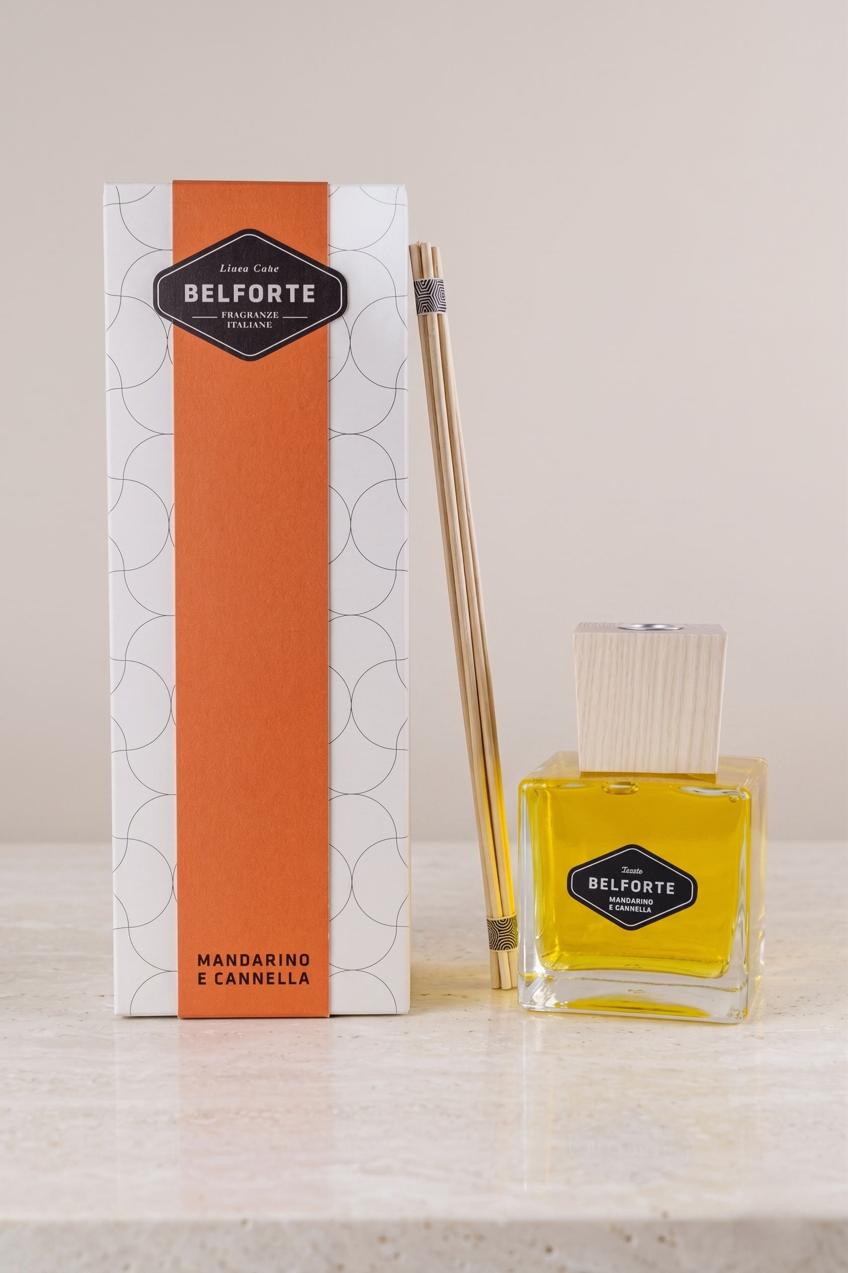 Diffusore bastoncini fragranza MANDARINO E CANNELLA
